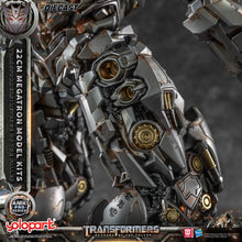 將圖片載入圖庫檢視器 AMK PRO Series Transformers: Revenge of the Fallen 22cm Megatron Model Kits