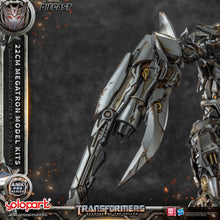 將圖片載入圖庫檢視器 AMK PRO Series Transformers: Revenge of the Fallen 22cm Megatron Model Kits