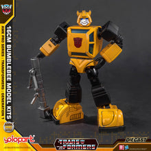 將圖片載入圖庫檢視器 PRE - ORDER: TRANSFORMERS GENERATION ONE: AMK PRO Series Bumblebee Model Kit